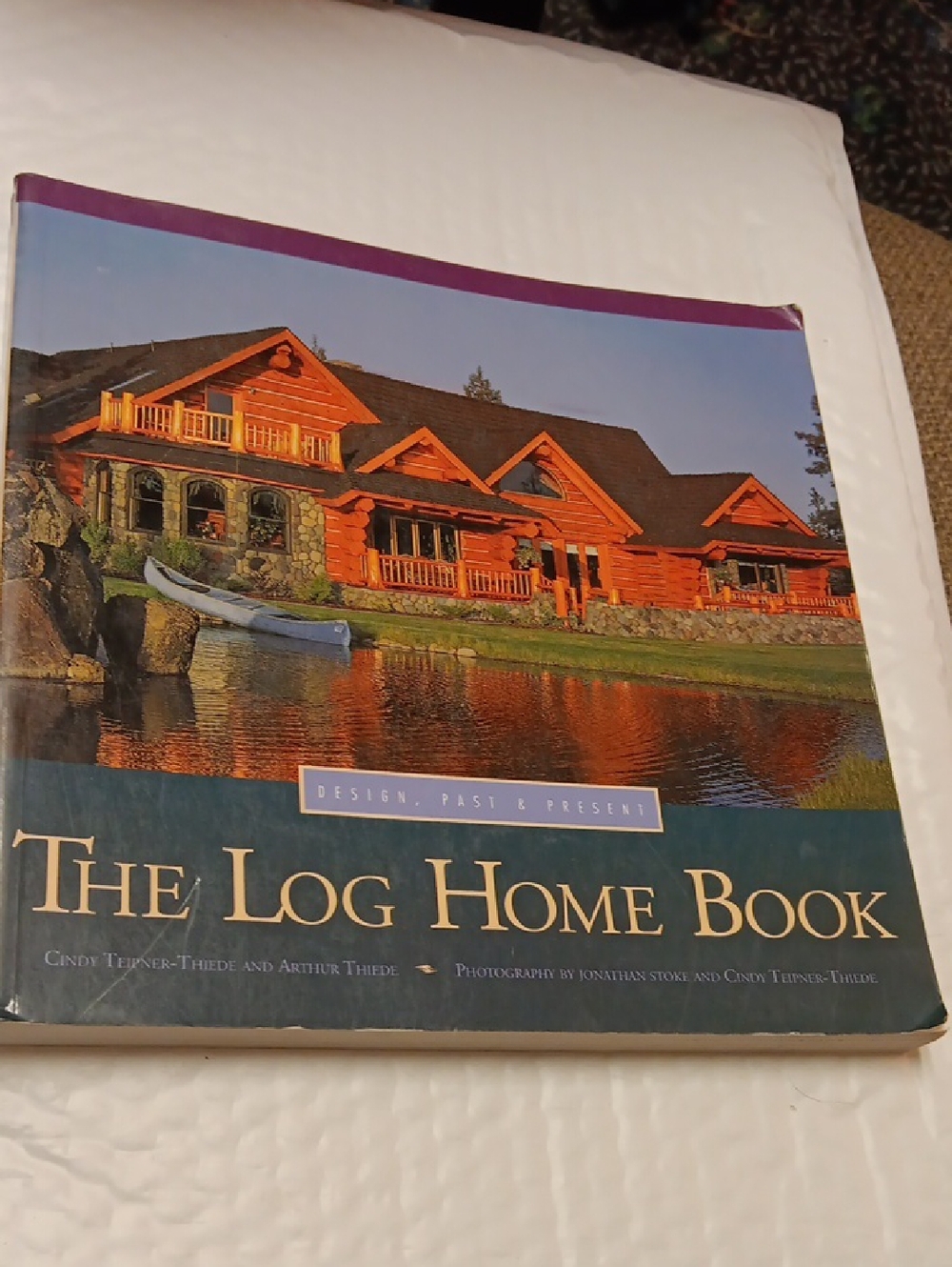 The Log Home Book – Blue Cover